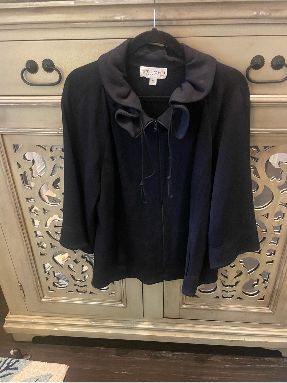 St. John black Zip-Up Cardigan with Tie Collar with Pockets